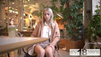 MY18TEENS - Carolina Sun Goes Pantyless in Public!
