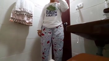 Secret Cam Captures MILF, He Joins In for More!