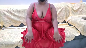 Busty Desi Girl Caught on Hidden Cam! Wow!