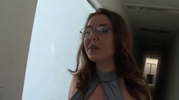 Hot MILF Lexi Lockhart Craves Young Studs