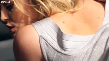 Alexis Texas Shakes Her Bubble Butt Before Riding Huge Cock - Full HD!
